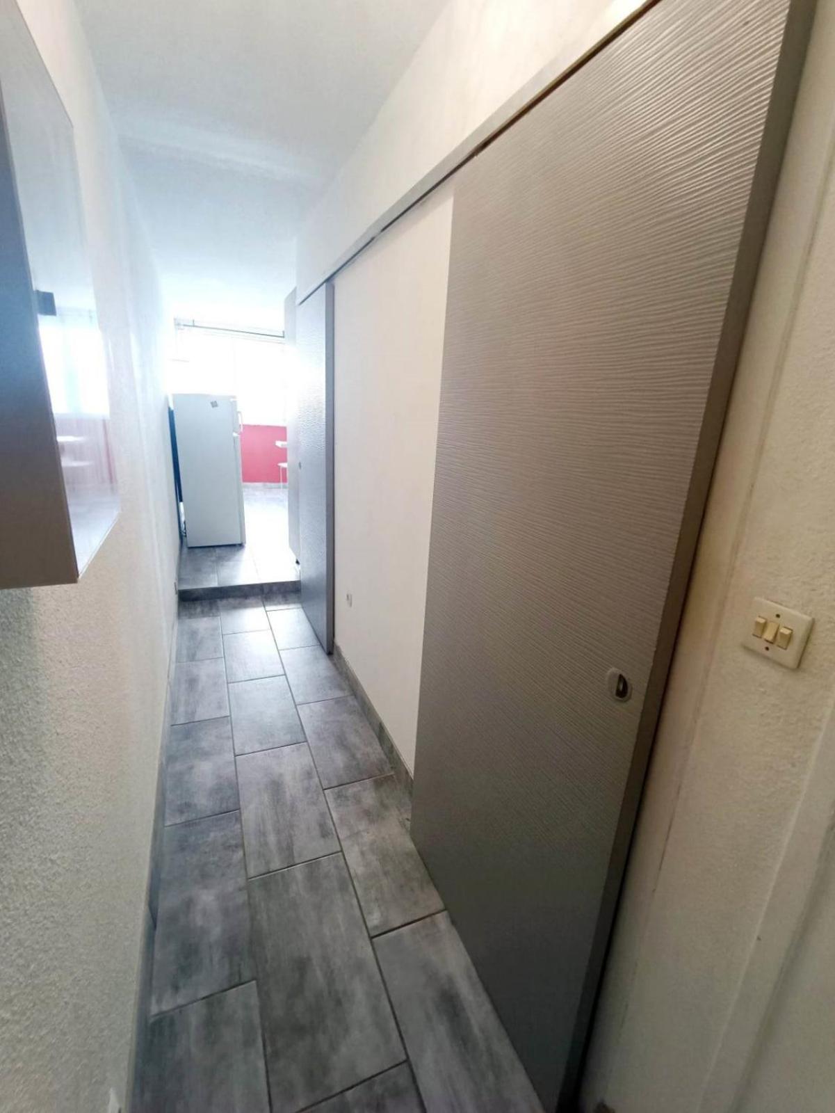 Charmant Appartement Sur La Marina 르발카레스 외부 사진